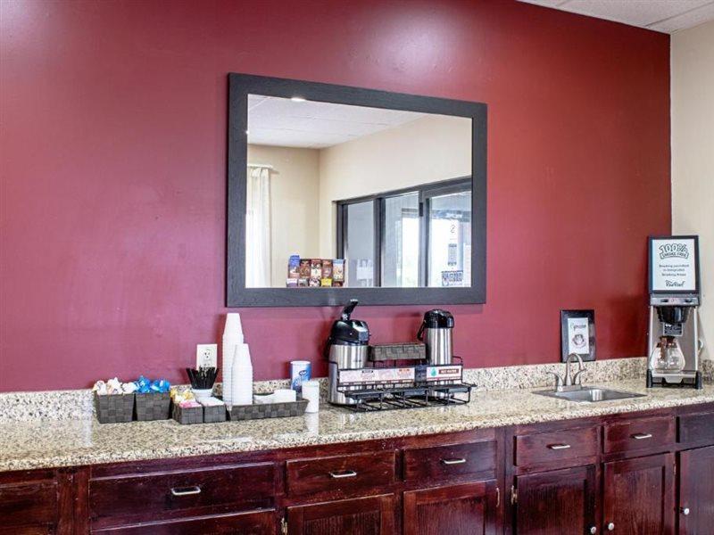 Red Roof Inn & Suites Middletown - Franklin Extérieur photo