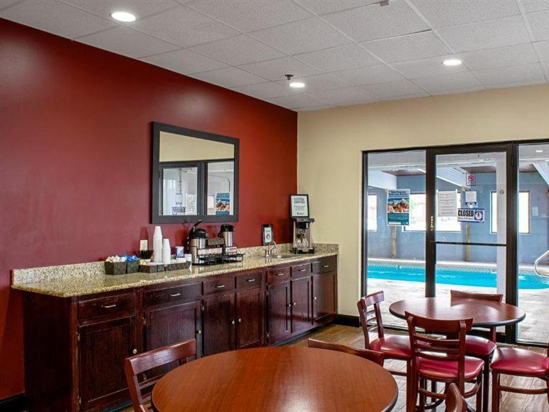 Red Roof Inn & Suites Middletown - Franklin Extérieur photo
